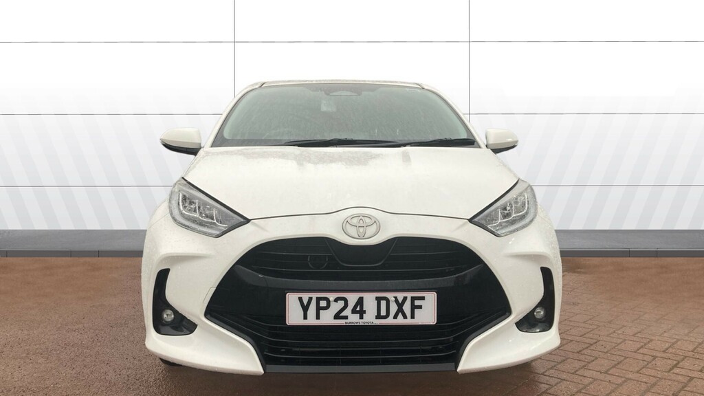 Toyota Yaris Design YP24DXF White #3