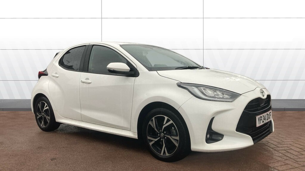 Toyota Yaris Design White