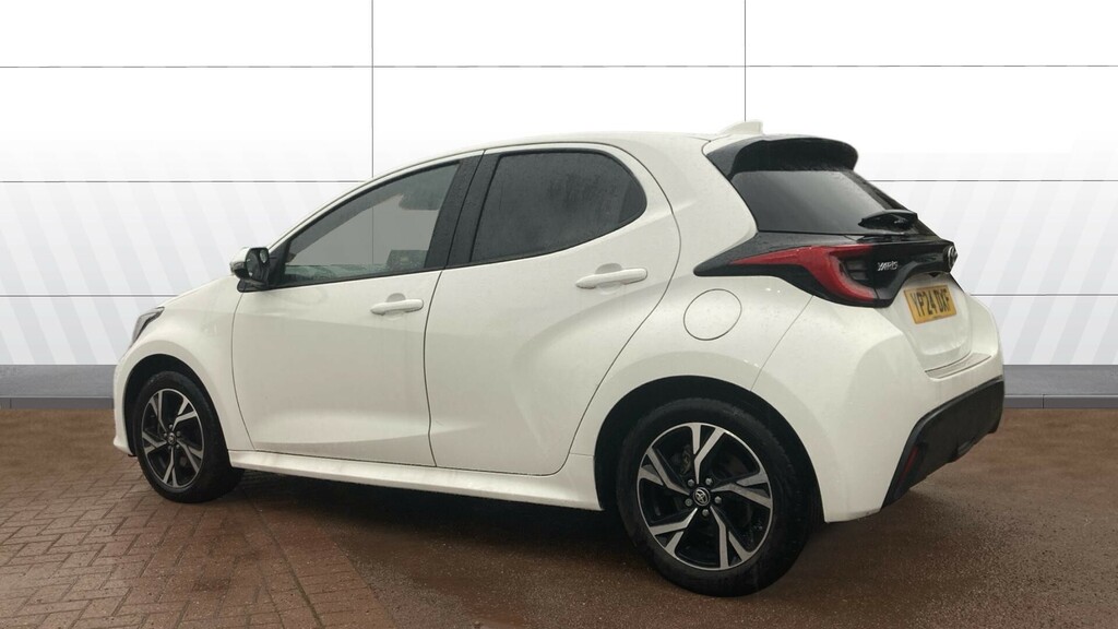 Toyota Yaris Design YP24DXF White #2