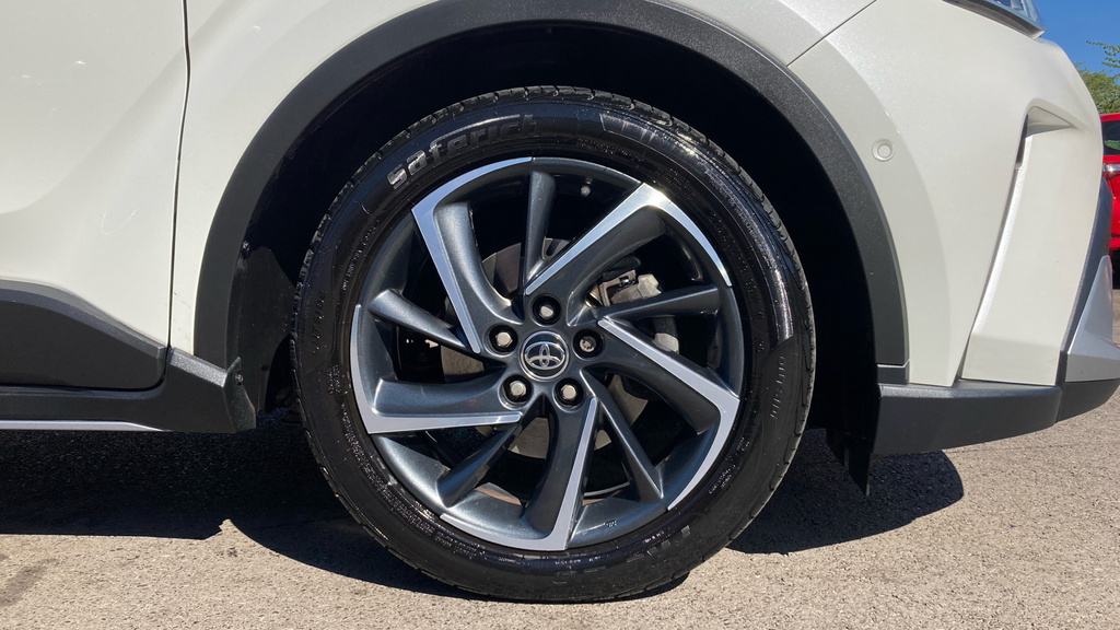 Toyota C-Hr Dynamic FG70XCY White #6