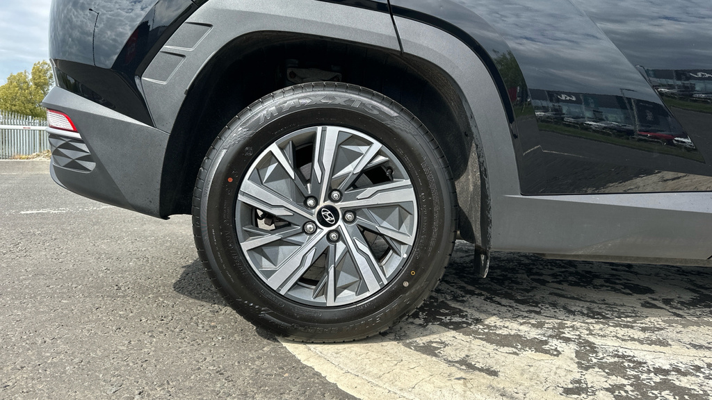 Hyundai Tucson Se Connect Black #6