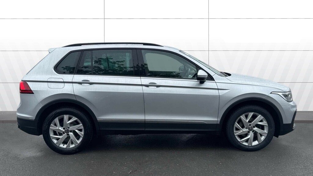 Volkswagen Tiguan Life Silver #5