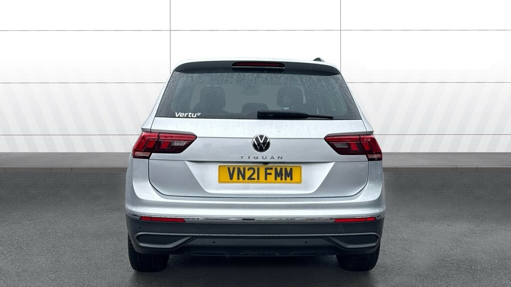Volkswagen Tiguan Life Silver #6