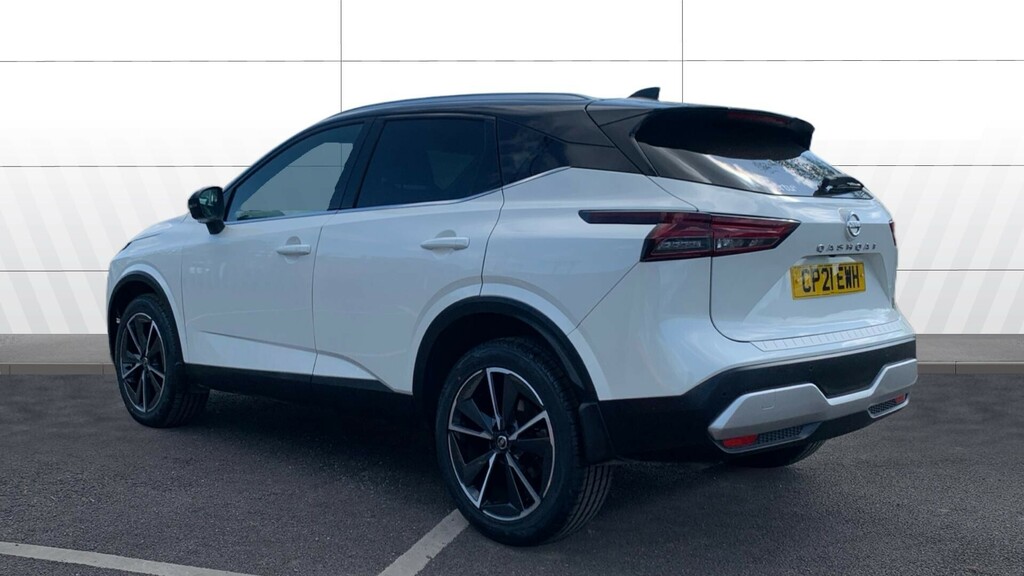 Nissan Qashqai Tekna White #2