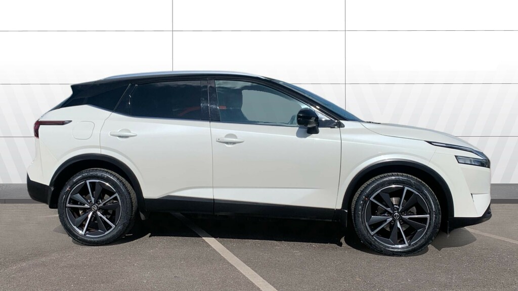 Nissan Qashqai Tekna White #5