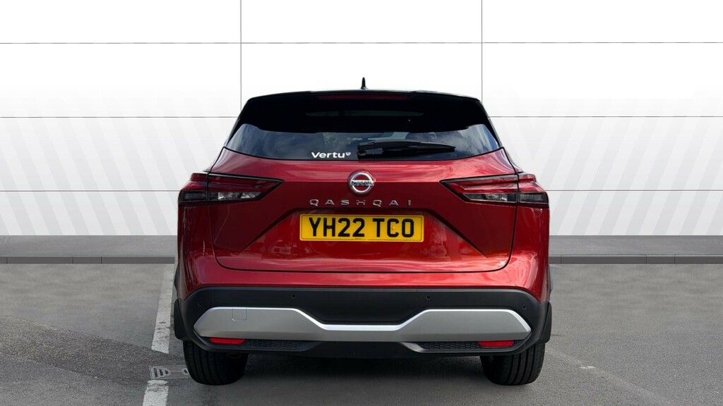 Nissan Qashqai Tekna Red #6