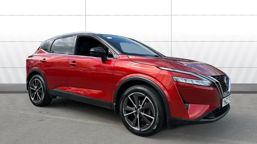 Nissan Qashqai Tekna Red