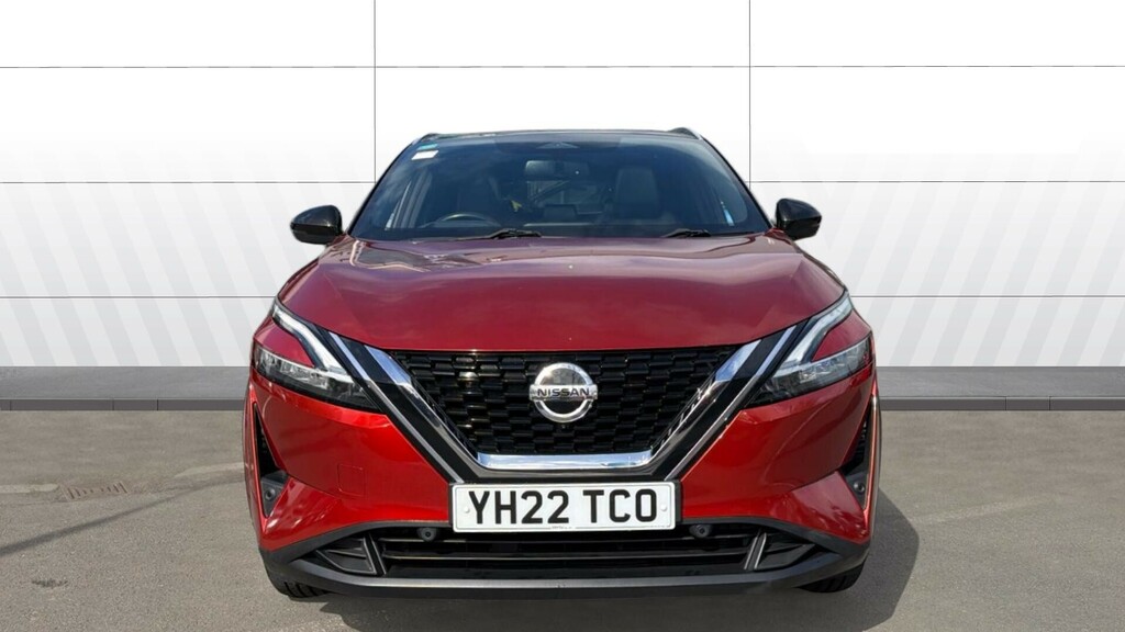 Nissan Qashqai Tekna Red #3