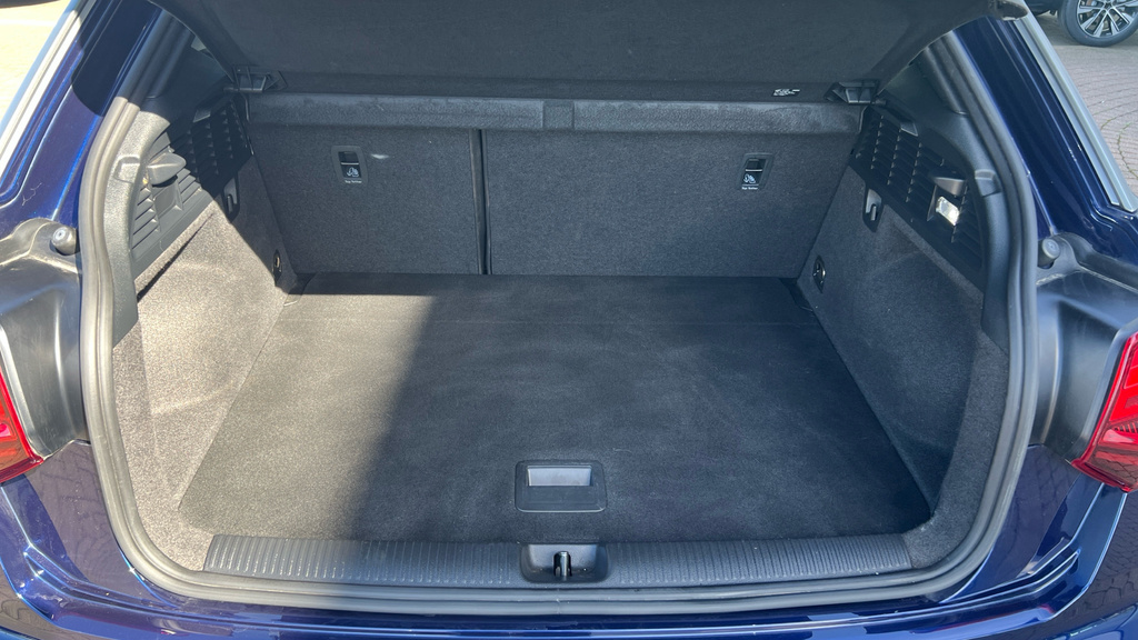 Audi Q2 S Line YD23HPT Blue #4