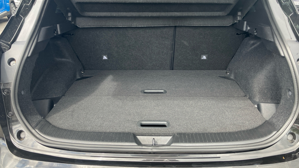 Nissan Qashqai Tekna Black #4