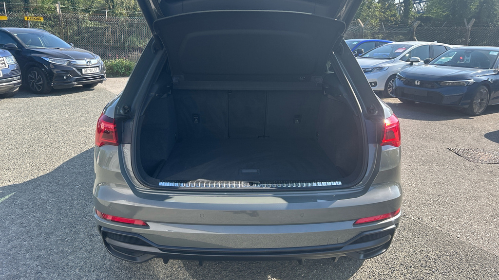 Audi Q3 S Line WG68LJV Grey #4