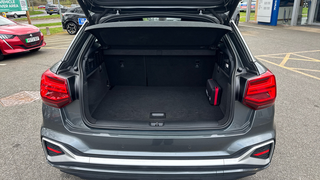 Audi Q2 S Line MD72WSX Grey #4