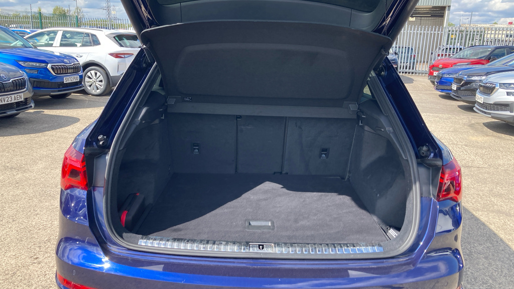 Audi Q3 S Line LT70HKJ Blue #4