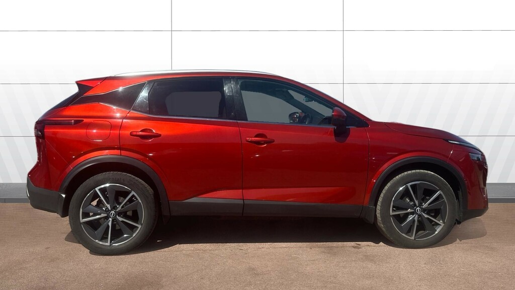 Nissan Qashqai Tekna Red #5
