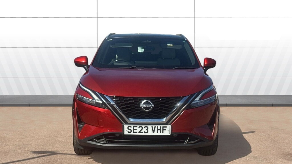 Nissan Qashqai Tekna Red #3