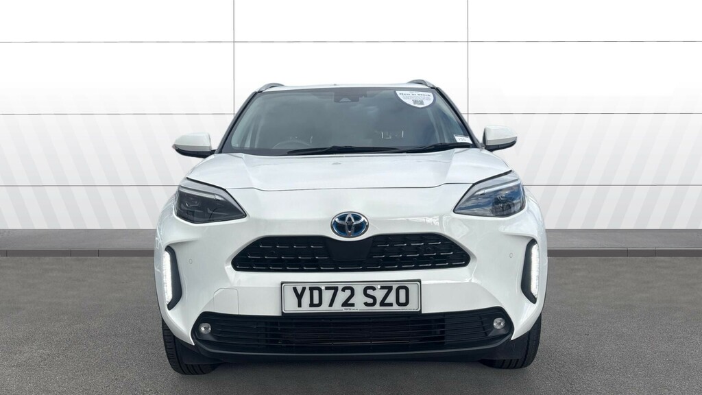 Toyota Yaris Cross Excel White #3