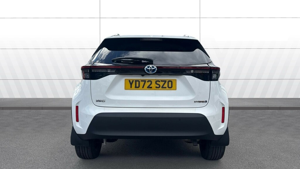 Toyota Yaris Cross Excel White #6