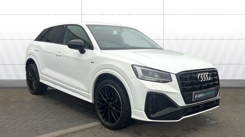 Audi Q2 Black Edition White
