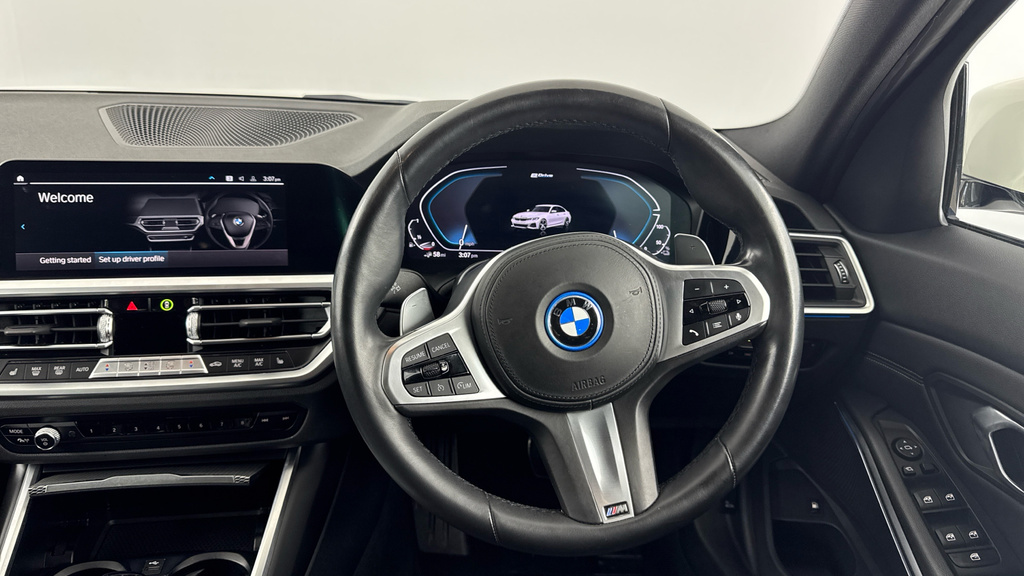 BMW 3 Series M Sport NL22NFH White #5