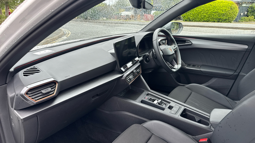 Cupra Leon Vz1 DA23WVJ White #2