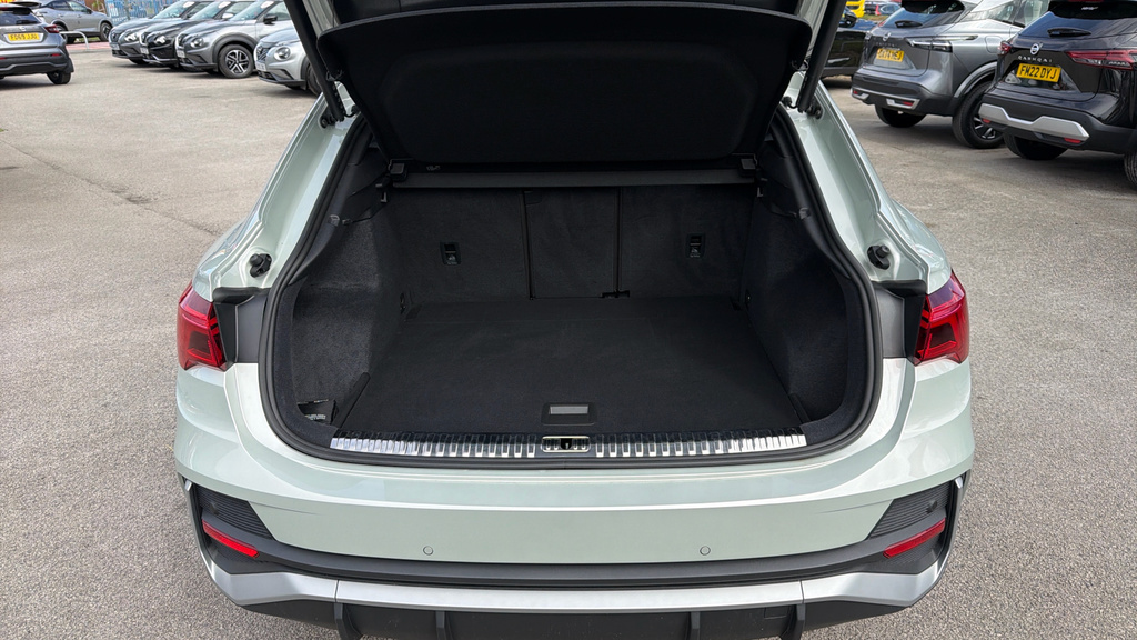 Audi Q3 S Line WJ22HKN Silver #4