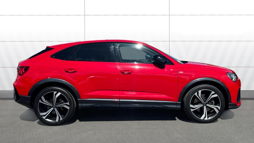 Audi Q3 Edition 1 WR69HNG Red #5