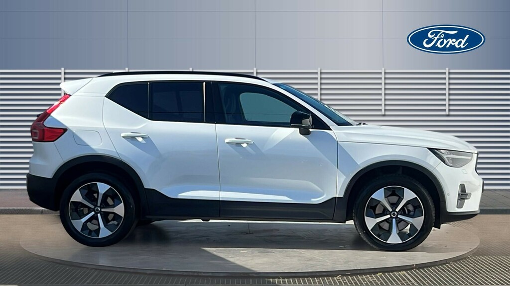 Volvo XC40 Ultimate White #5