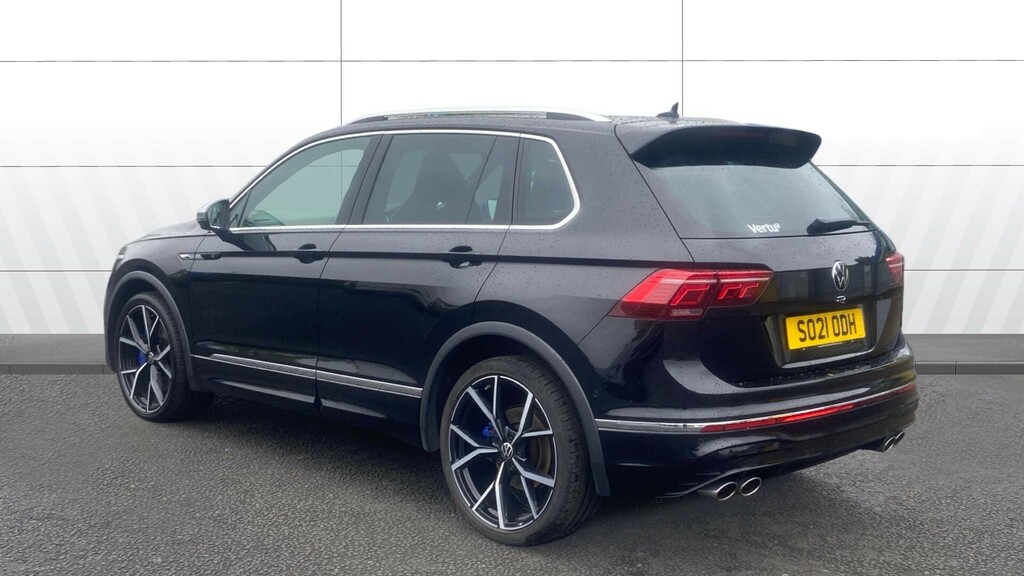 Volkswagen Tiguan R Black #2