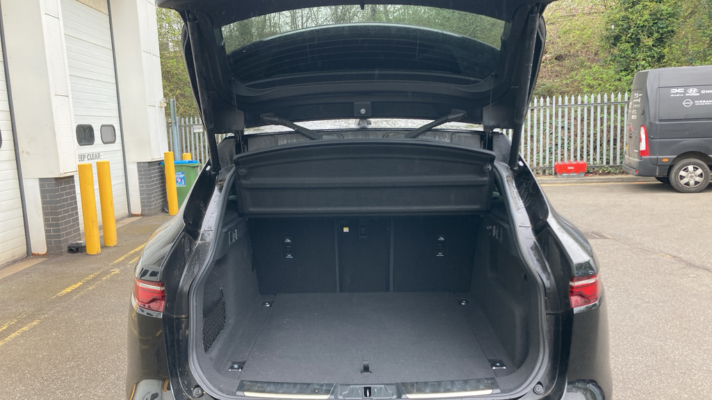 Jaguar F-Pace R-dynamic Hse Black #4