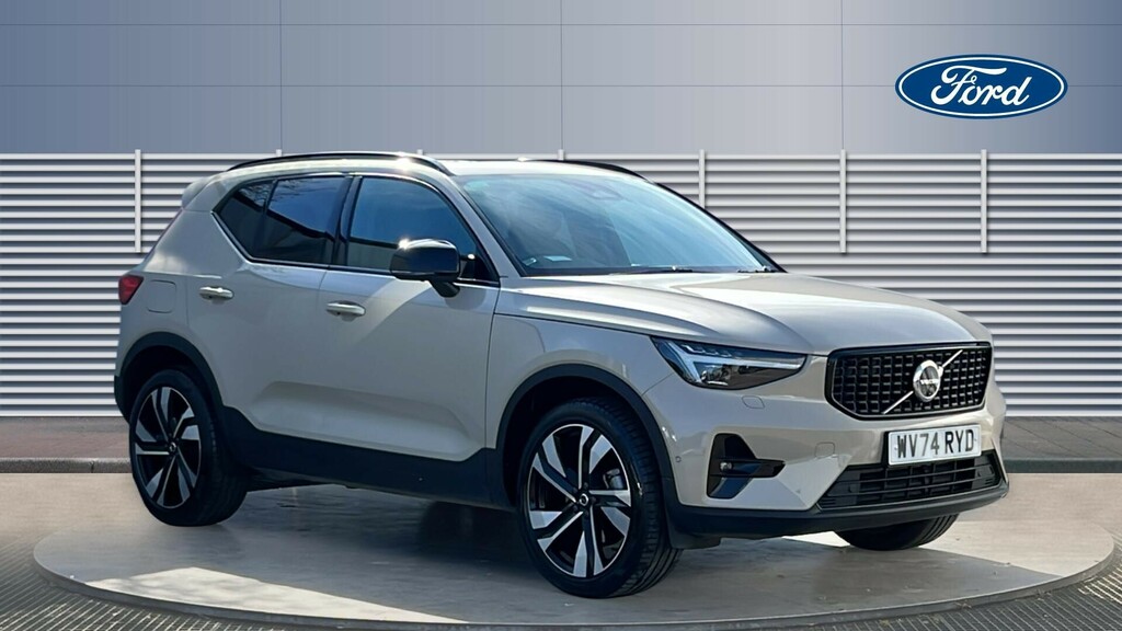 Volvo XC40 Ultra Gold