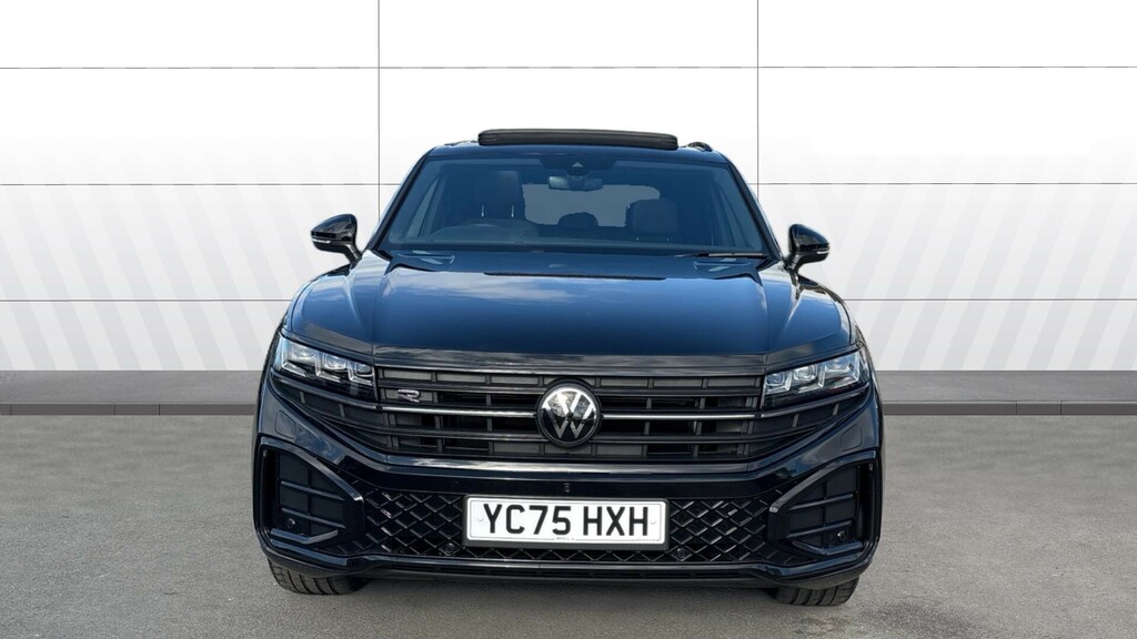 Volkswagen Touareg Black Edition YC75HXH Black #3