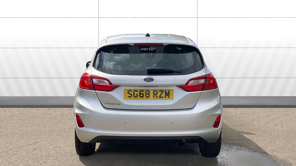 Ford Fiesta Zetec Silver #6