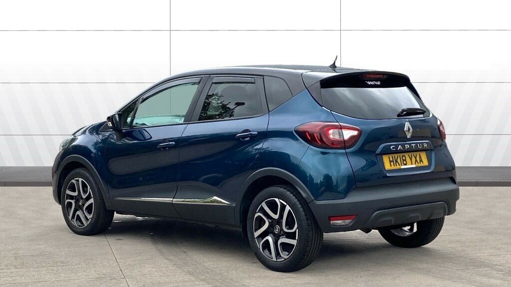 Renault Captur Iconic Black #2