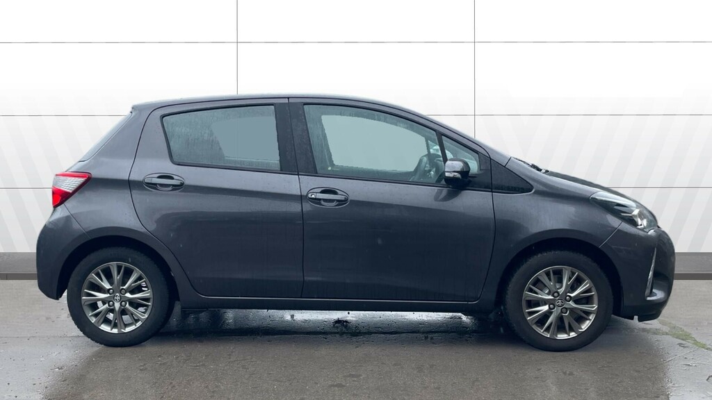 Toyota Yaris Icon Tech NJ67WTN Grey #5