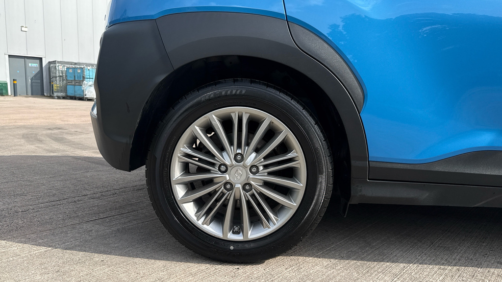Hyundai Kona Se Blue #6