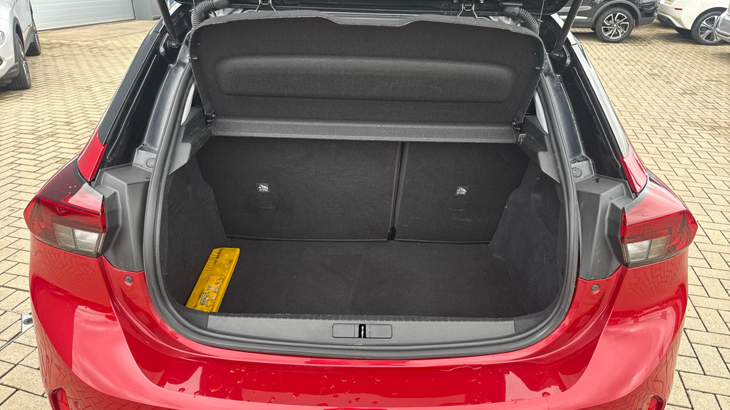 Vauxhall Corsa Griffin Edition SO21NKF Red #4