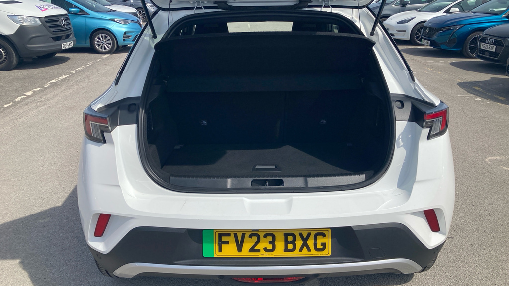 Vauxhall Mokka-e Ultimate FV23BXG White #3