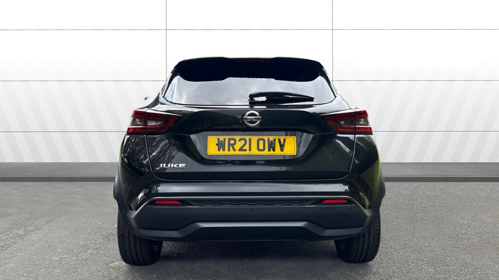 Nissan Juke Tekna Black #6