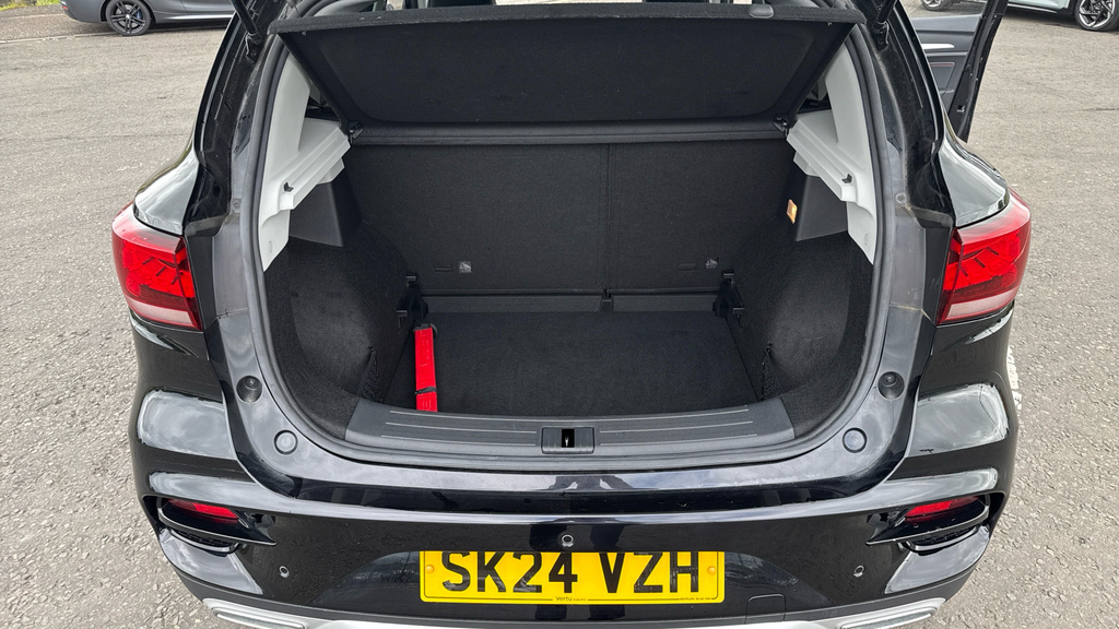 MG ZS Exclusive Black #4