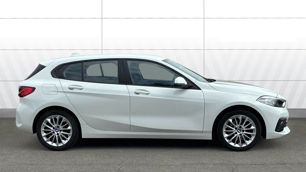 BMW 1 Series Se YE70FYO White #5