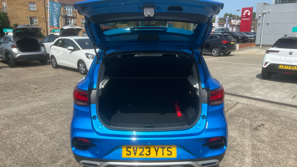 MG ZS Exclusive Blue #4