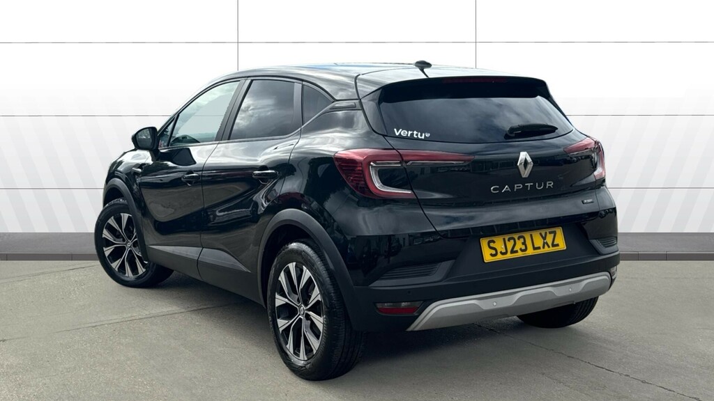 Renault Captur Evolution Black #2