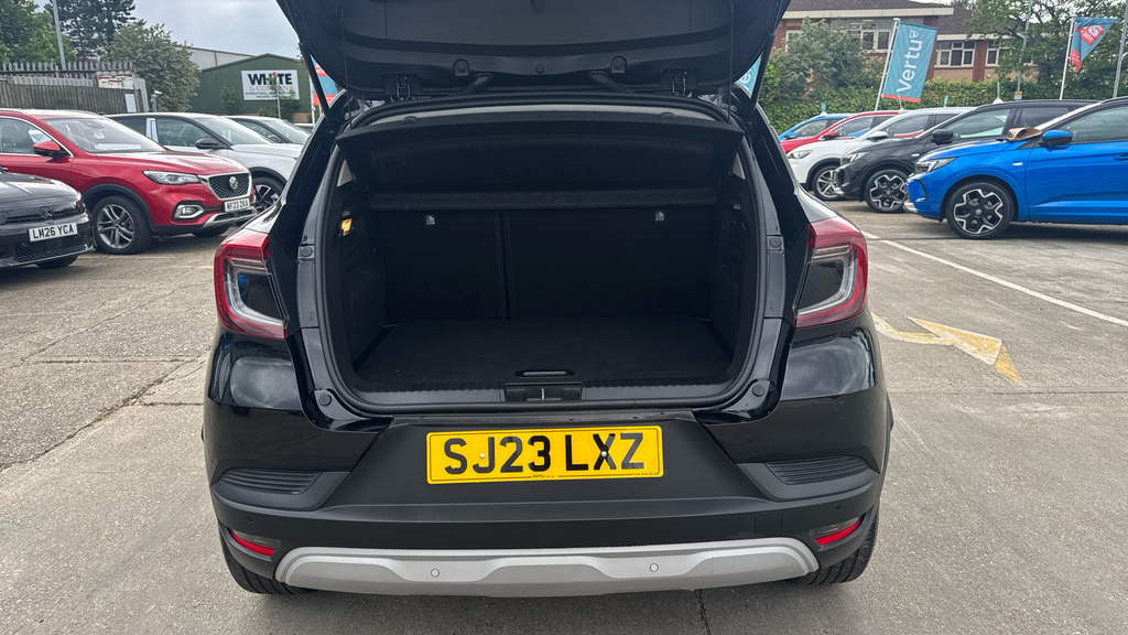 Renault Captur Evolution Black #4
