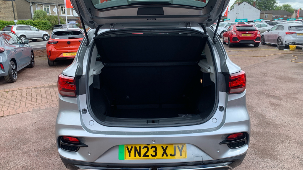 MG ZS Trophy Connect Ev YN23XJY Silver #4