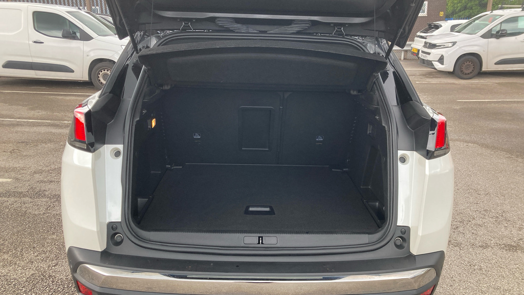 Peugeot 3008 Allure Premium NJ23SJX White #4
