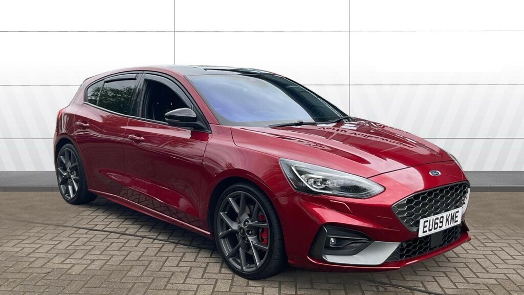 Ford Focus St Red