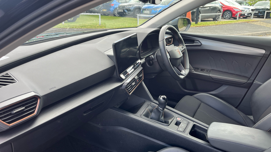 Cupra Leon V1 Black #2