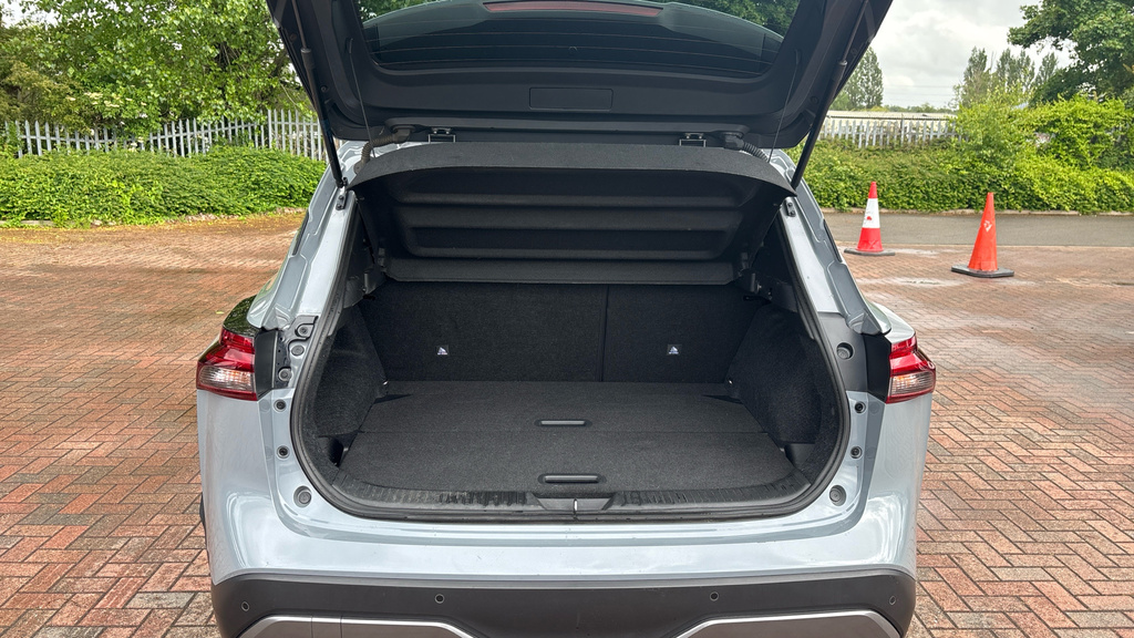 Nissan Qashqai N-connecta GU23FBJ Grey #4