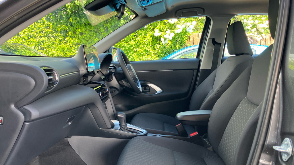 Toyota Yaris Cross Icon Grey #5