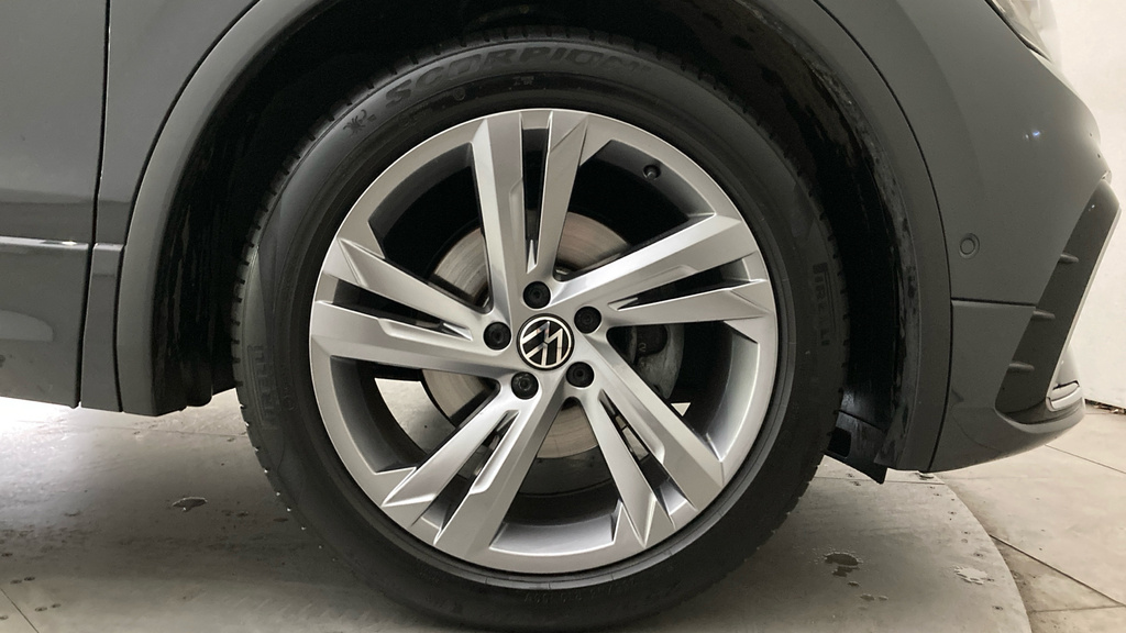Volkswagen Tiguan R-line Edition VU24KXG Grey #5